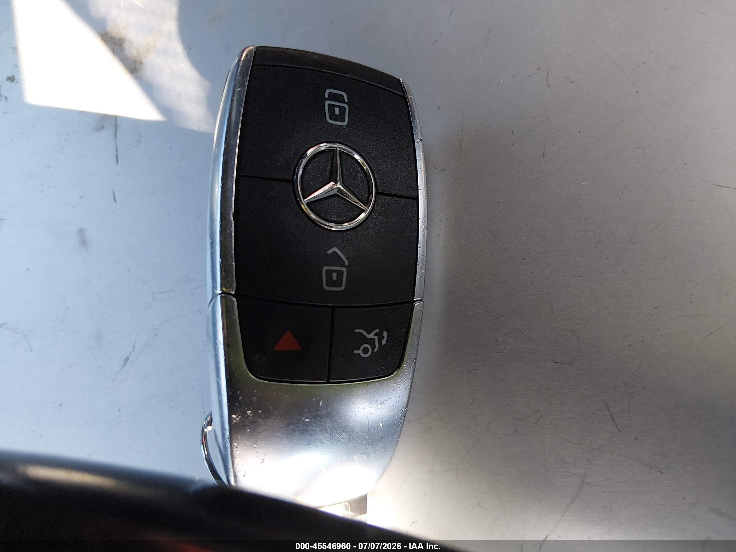 2022 MERCEDES-BENZ GLB 250 4MATIC