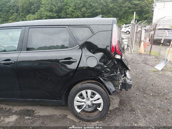 2023 KIA SOUL LX