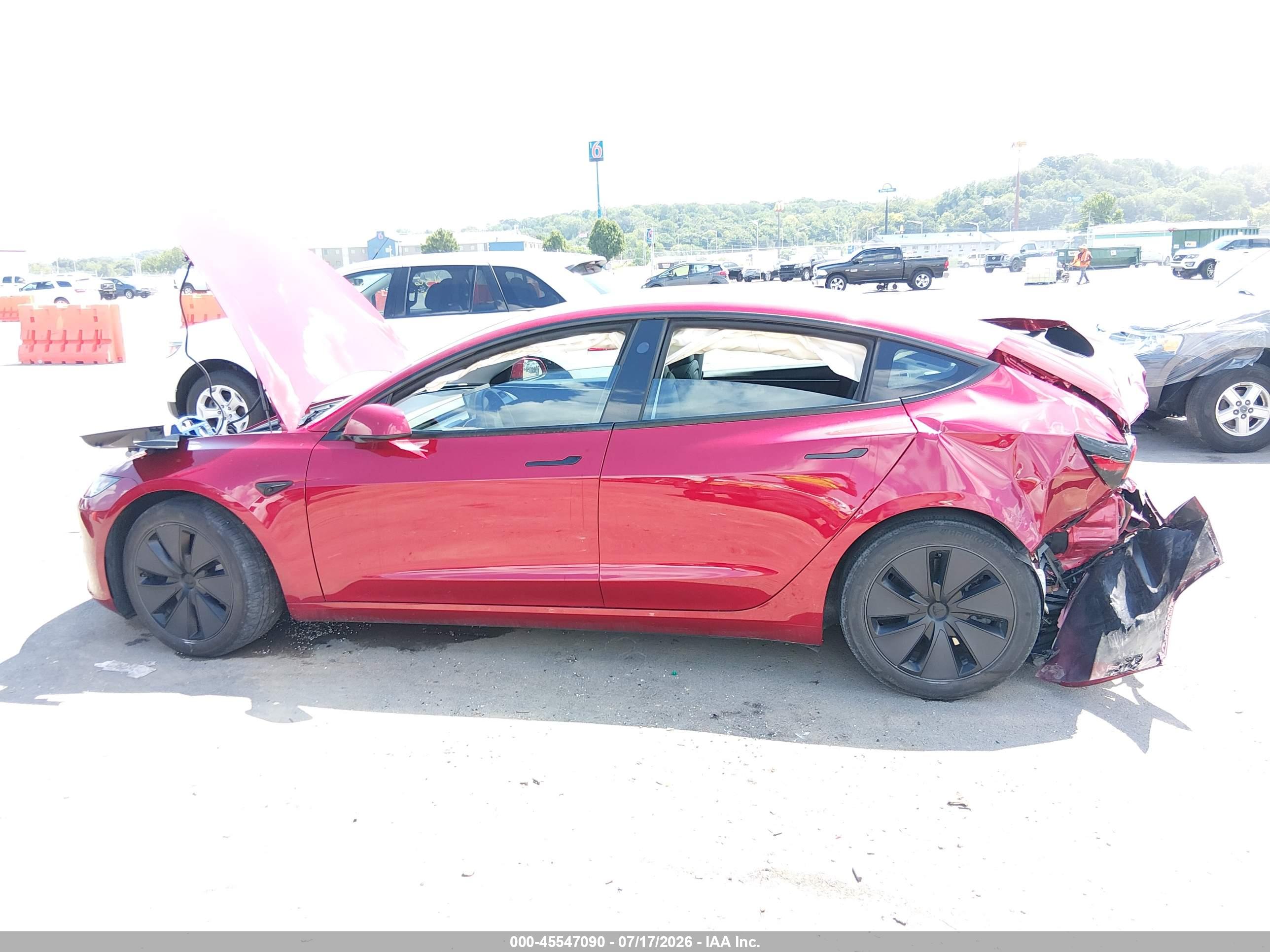 2024 TESLA MODEL 3