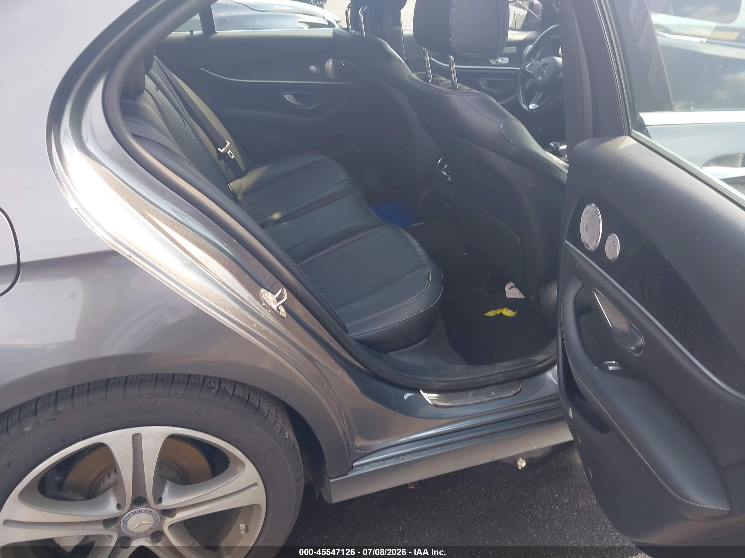 2017 MERCEDES-BENZ E 300 E300-4M