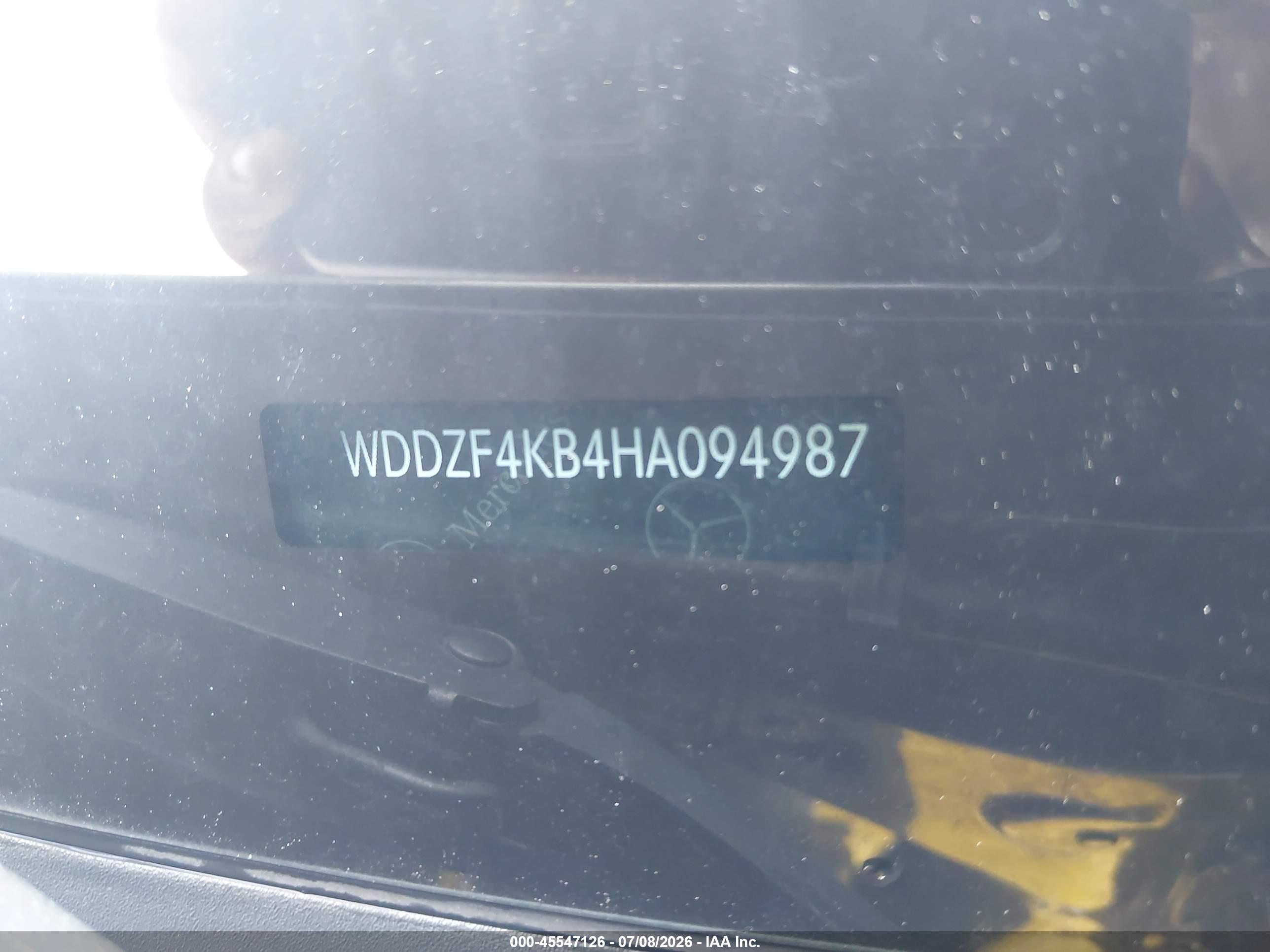 2017 MERCEDES-BENZ E 300 E300-4M