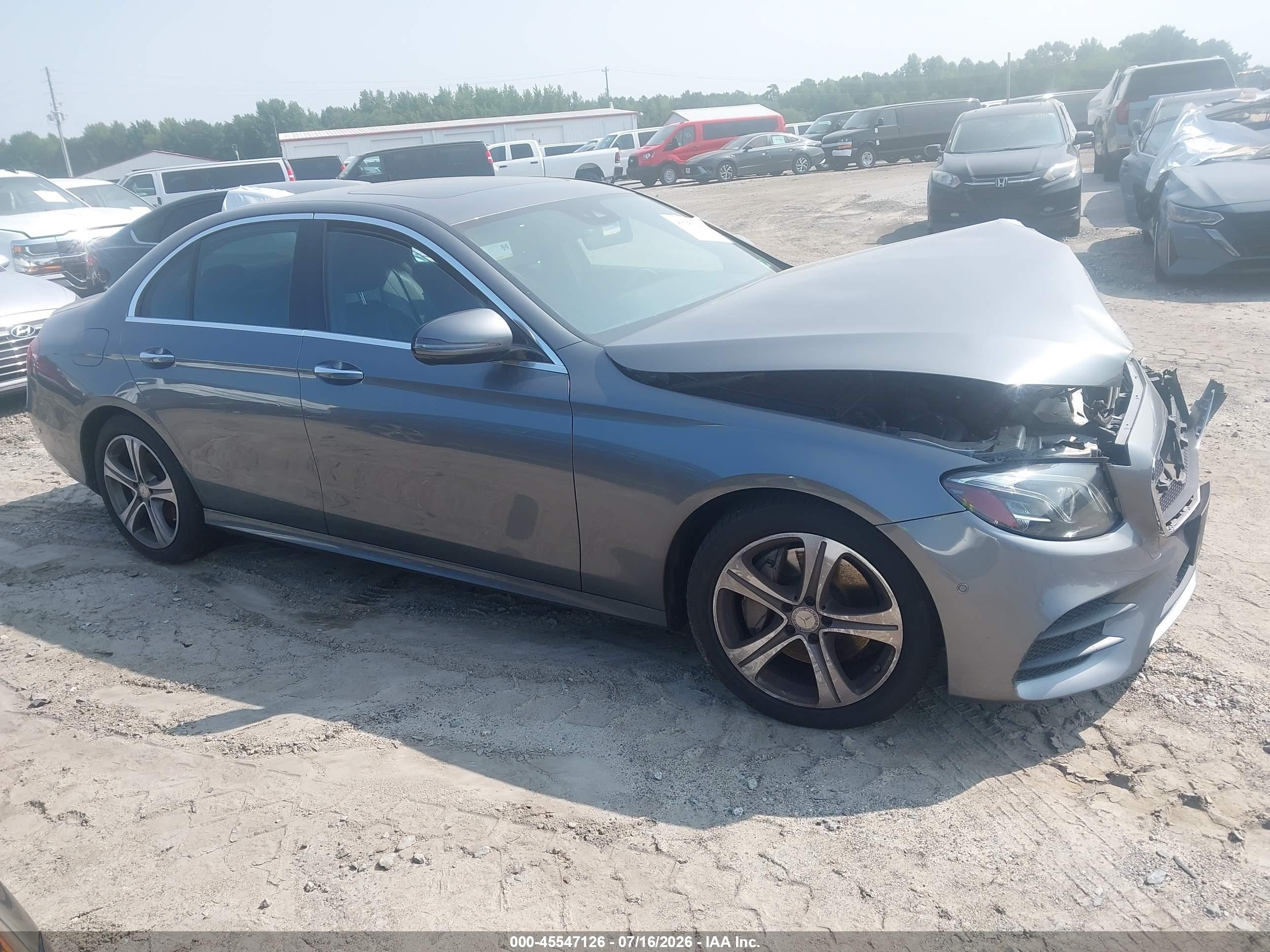 2017 MERCEDES-BENZ E 300 E300-4M