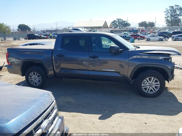 2025 TOYOTA TUNDRA SR5