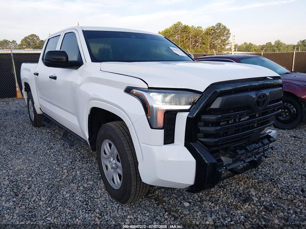 2025 TOYOTA TUNDRA SR
