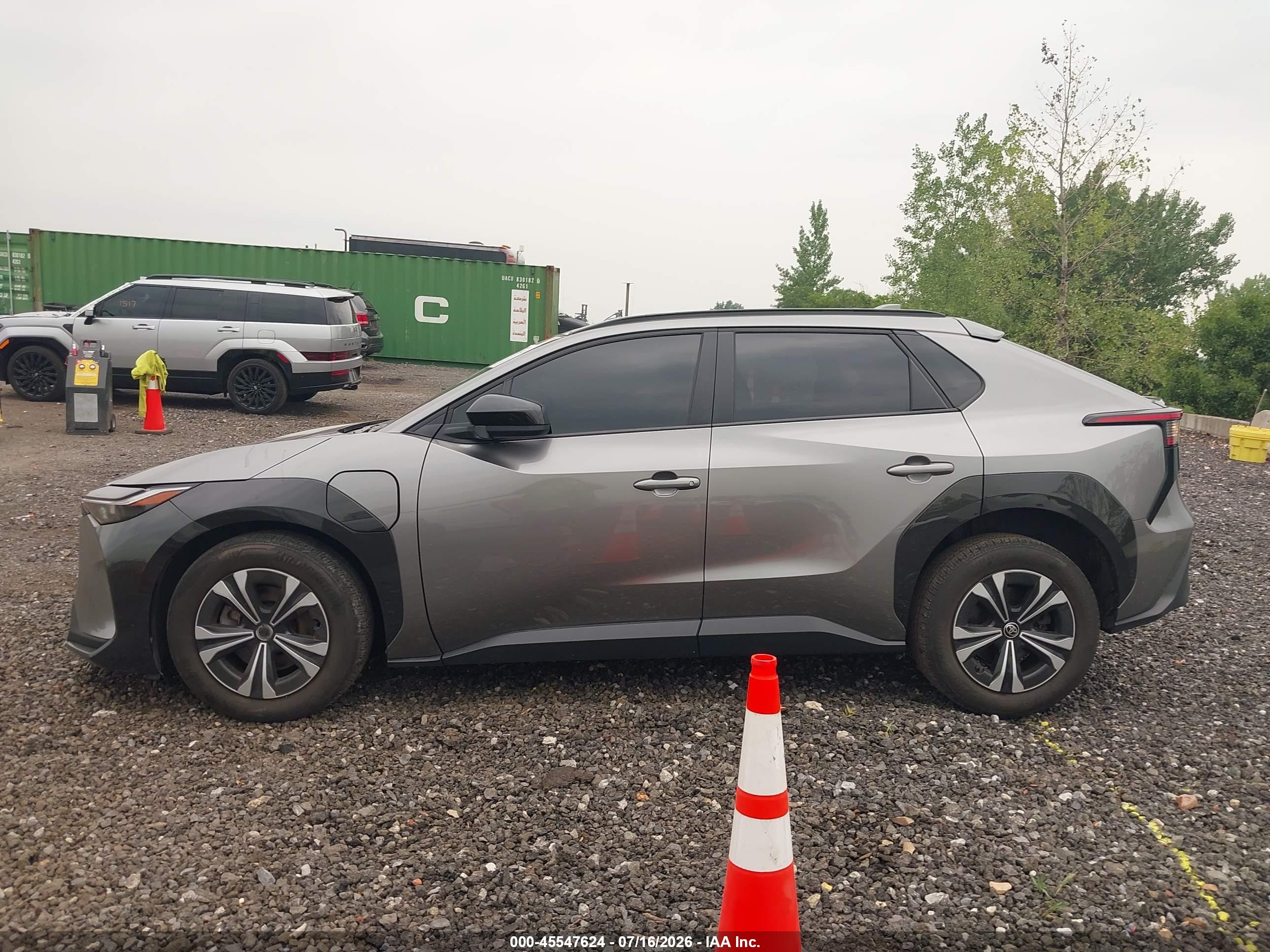 2023 TOYOTA BZ4X XLE