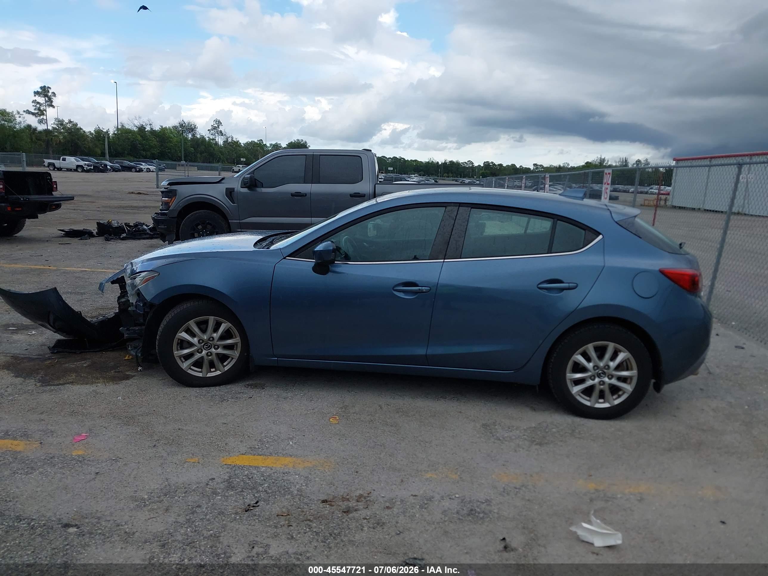 2016 MAZDA MAZDA3 I TOURING