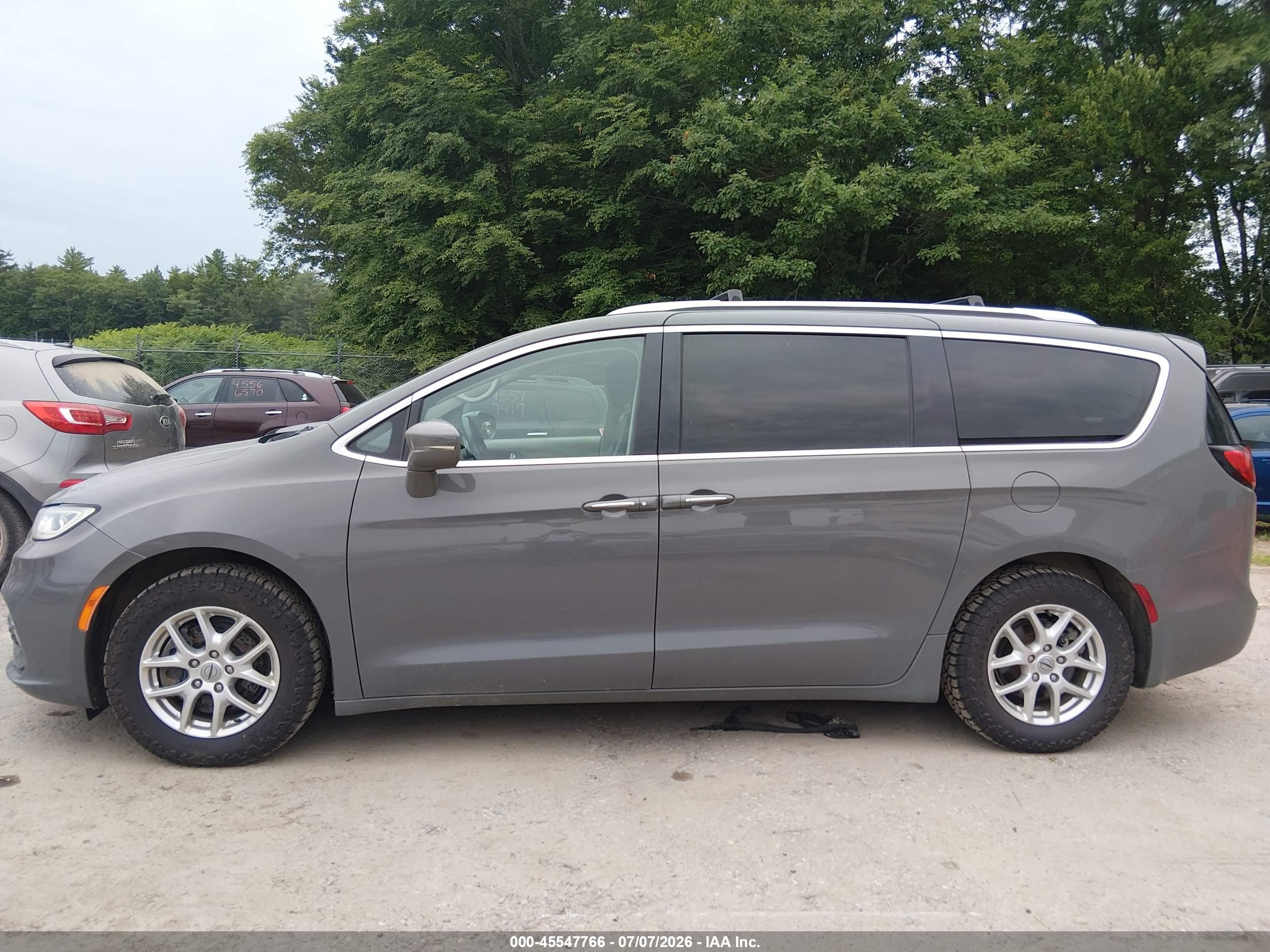 2021 CHRYSLER PACIFICA TOURING L