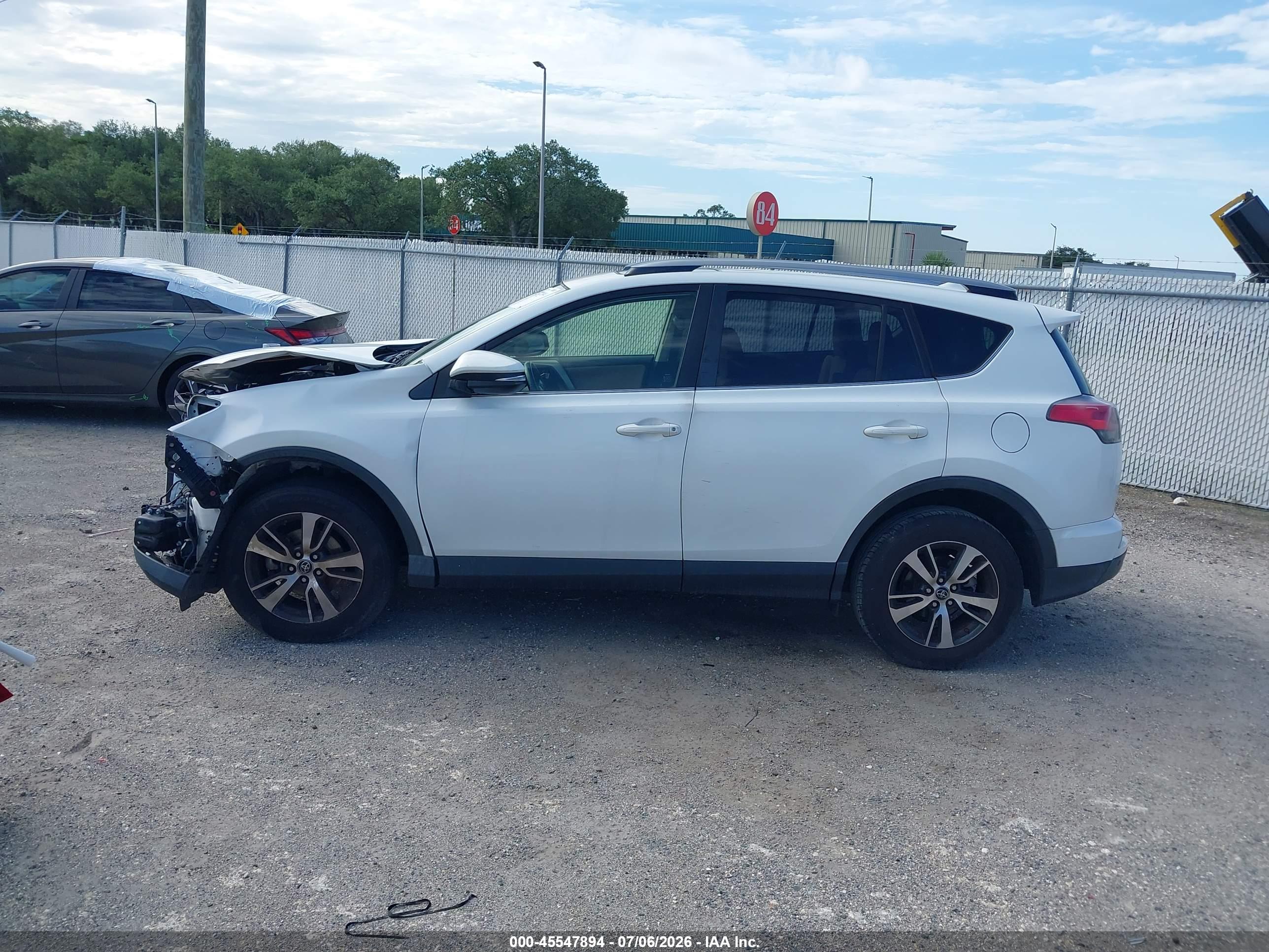 2018 TOYOTA RAV4 XLE