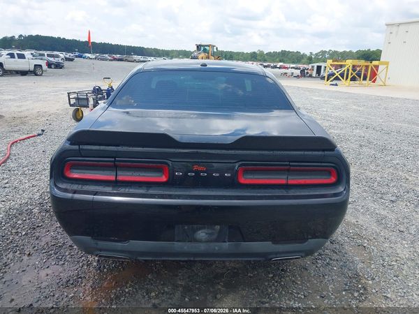 2016 DODGE CHALLENGER SXT