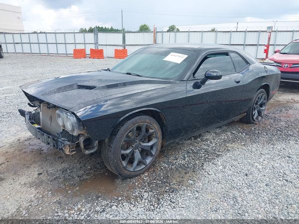 2016 DODGE CHALLENGER SXT