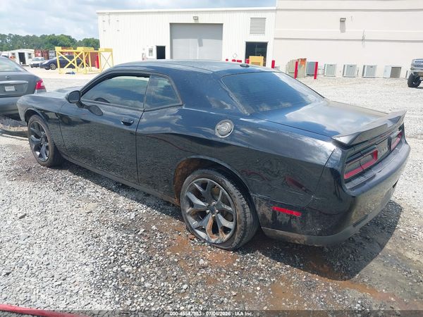 2016 DODGE CHALLENGER SXT