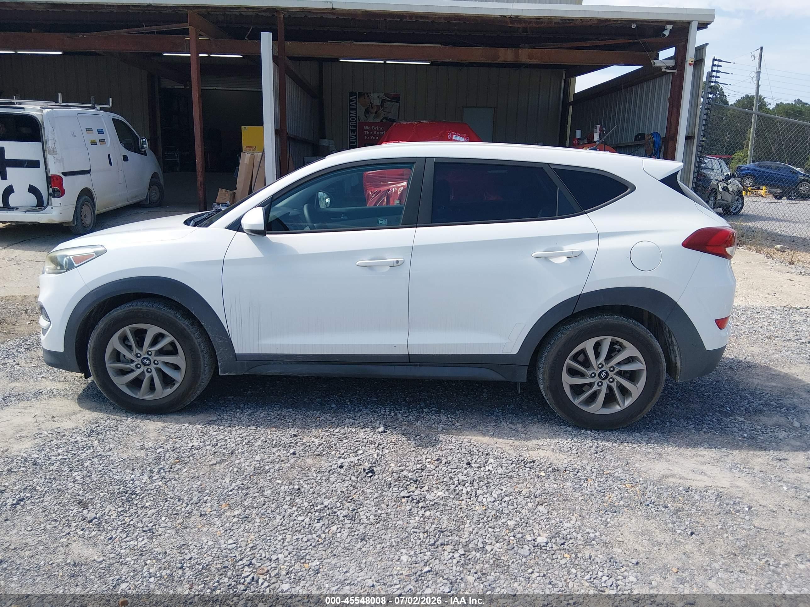 2018 HYUNDAI TUCSON SE