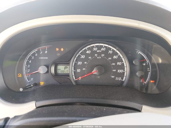 2014 TOYOTA SIENNA LE
