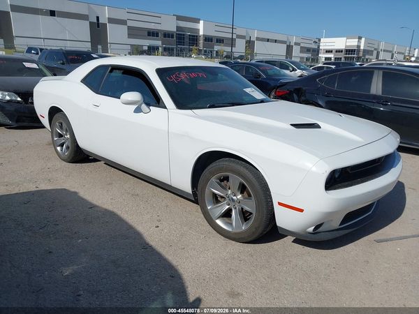 2018 DODGE CHALLENGER SXT