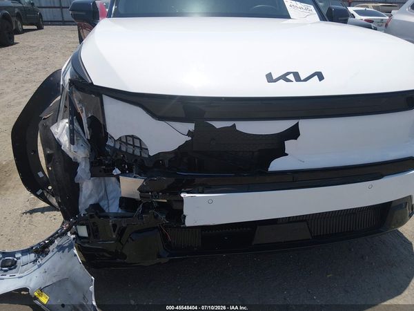 2026 KIA EV9 LAND