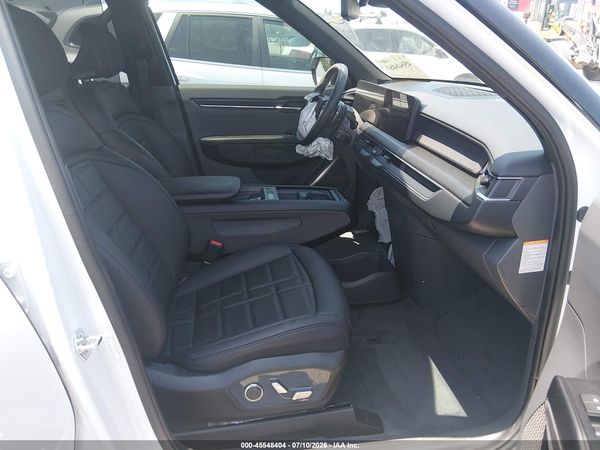 2026 KIA EV9 LAND