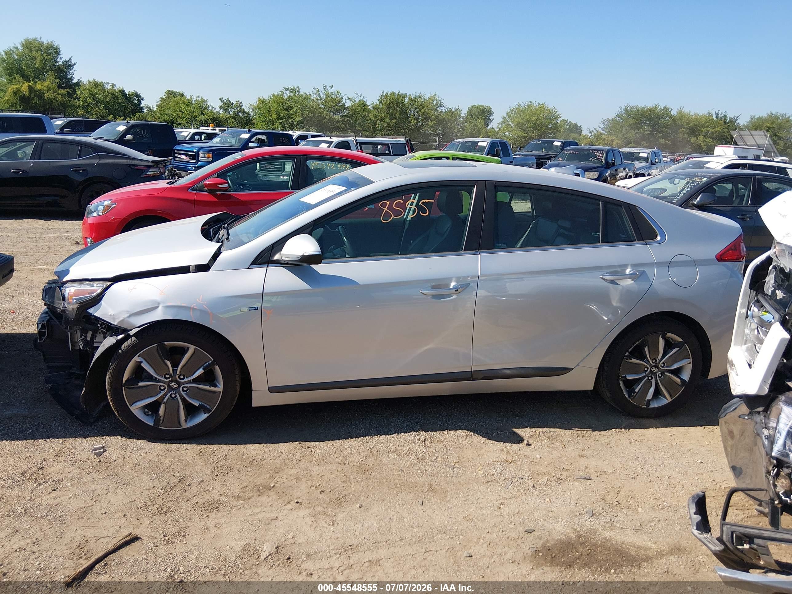 2017 HYUNDAI IONIQ HYBRID LIMITED