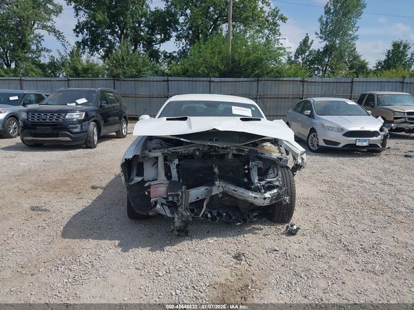 2021 DODGE CHALLENGER SXT