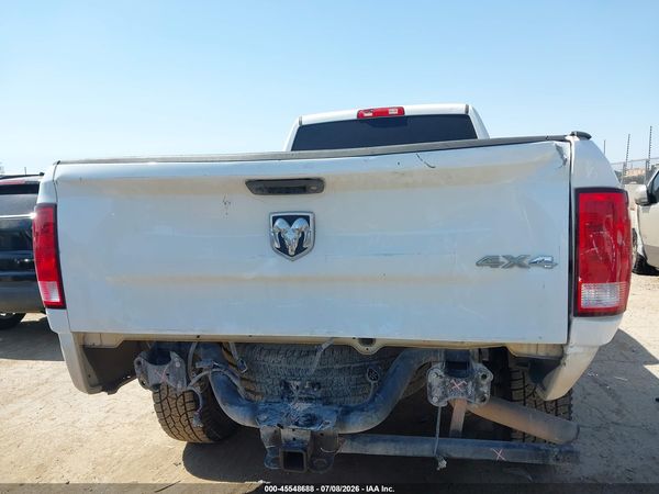 2018 RAM 2500 TRADESMAN  4X4 8' BOX