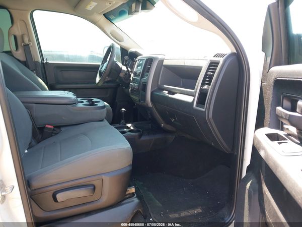 2018 RAM 2500 TRADESMAN  4X4 8' BOX
