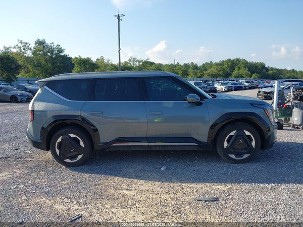 2024 KIA EV9 LAND