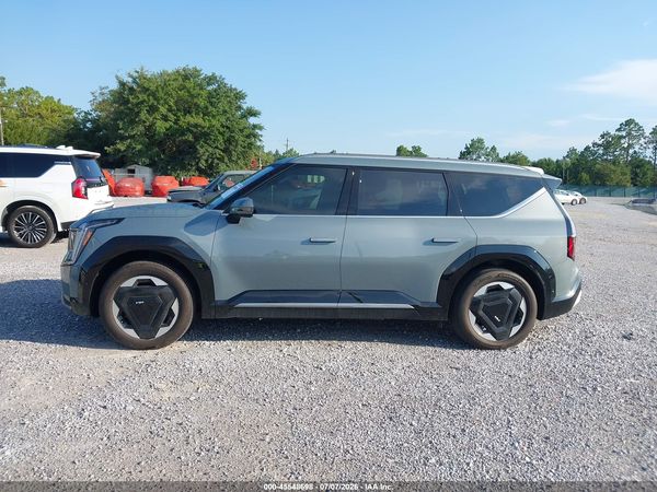 2024 KIA EV9 LAND