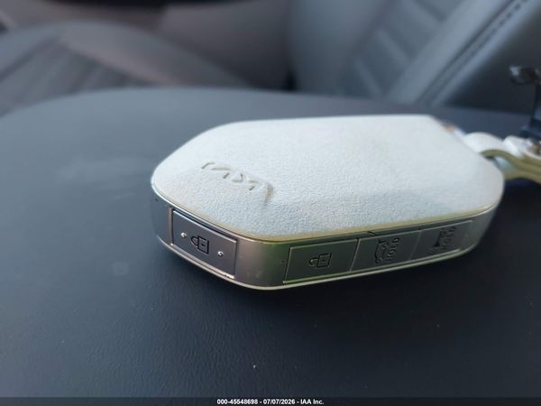 2024 KIA EV9 LAND
