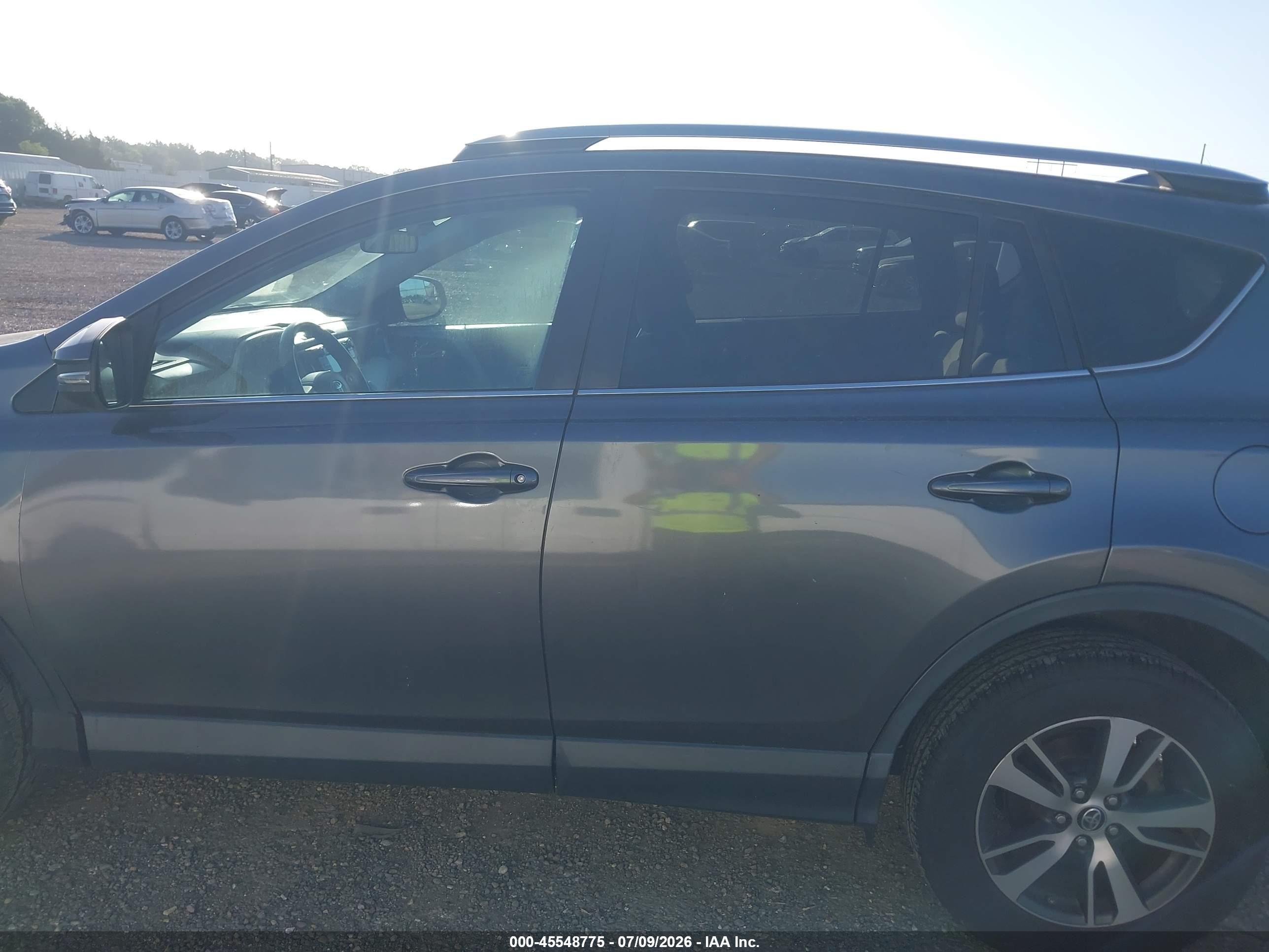 2017 TOYOTA RAV4 XLE