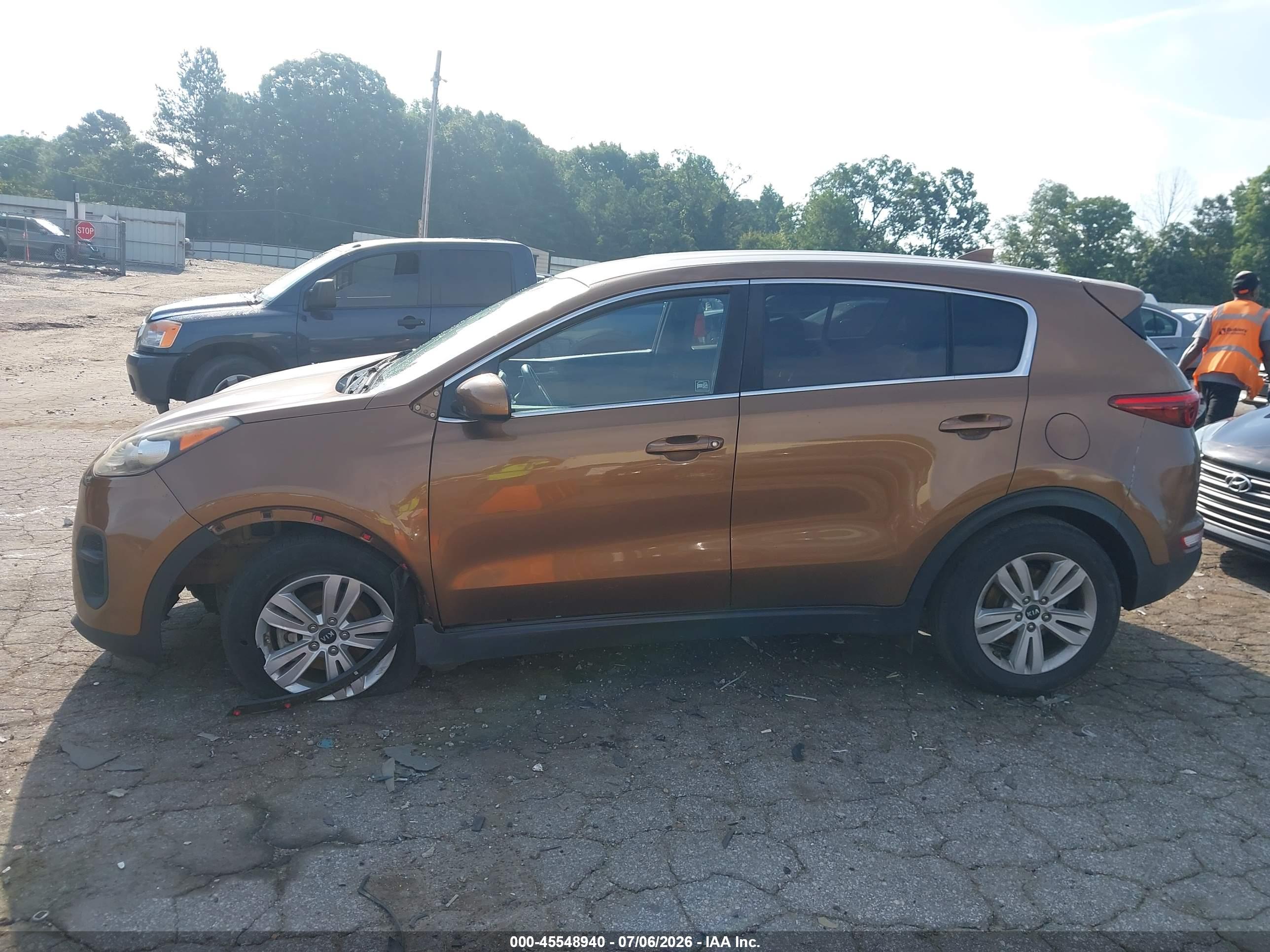 2017 KIA SPORTAGE LX
