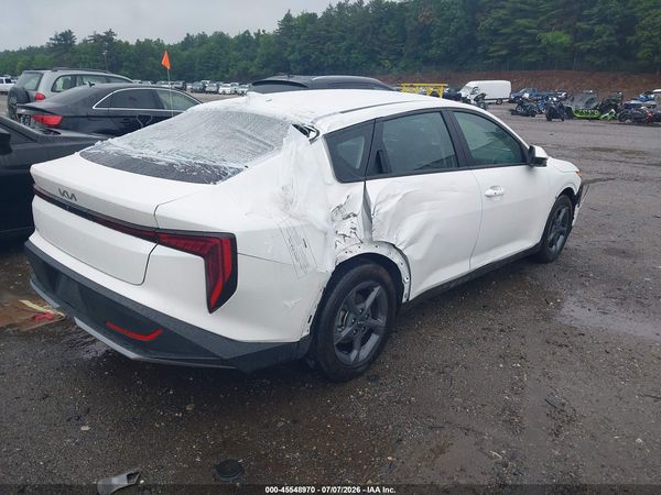 2026 KIA K4 LXS