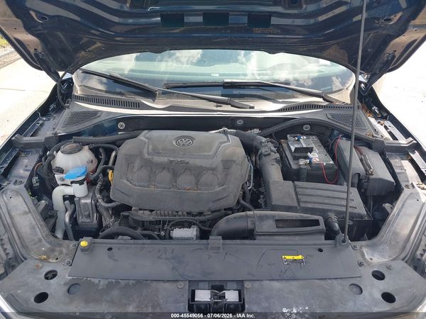 2022 VOLKSWAGEN PASSAT 2.0T SE — I10