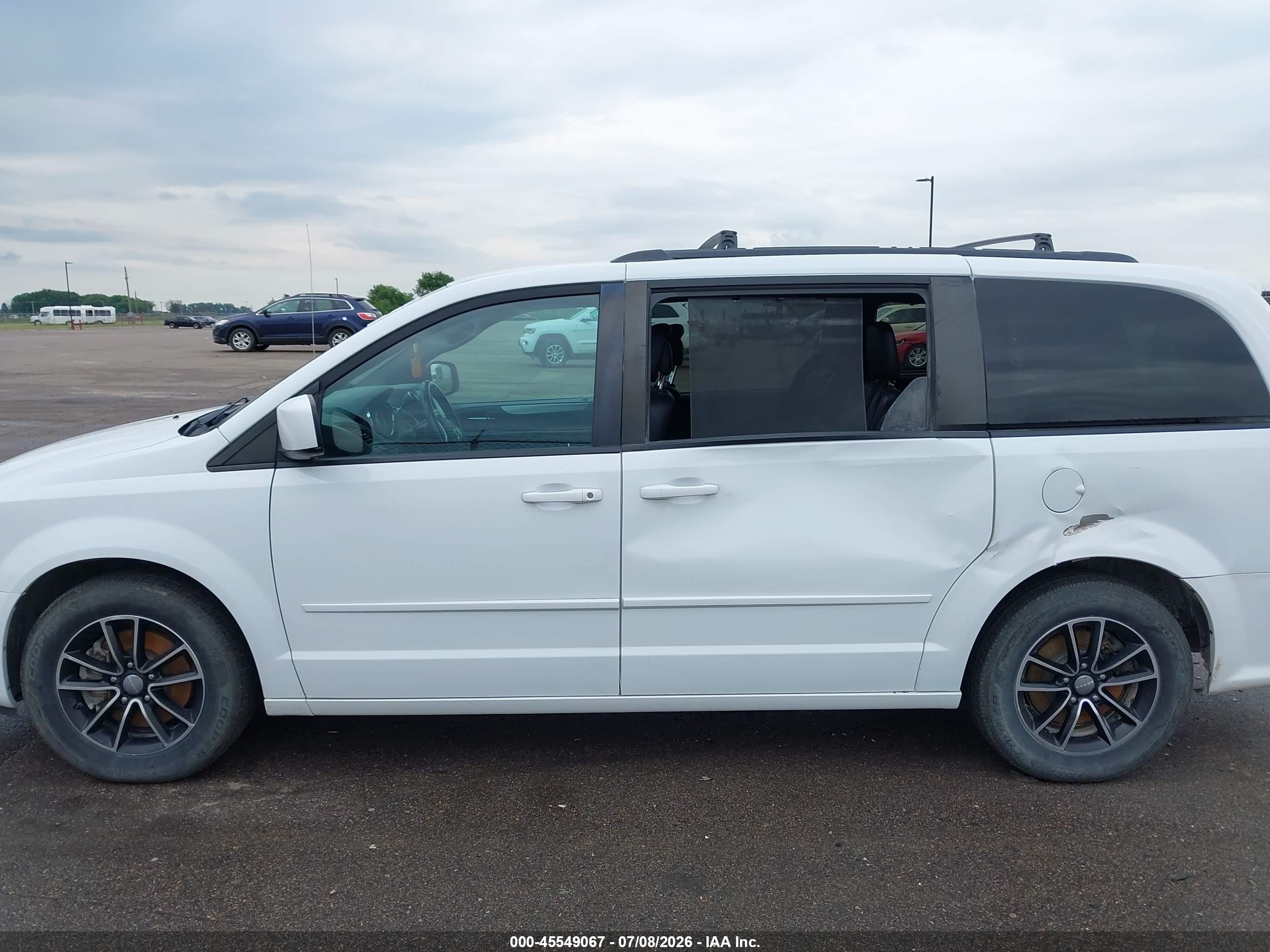 2017 DODGE GRAND CARAVAN GT