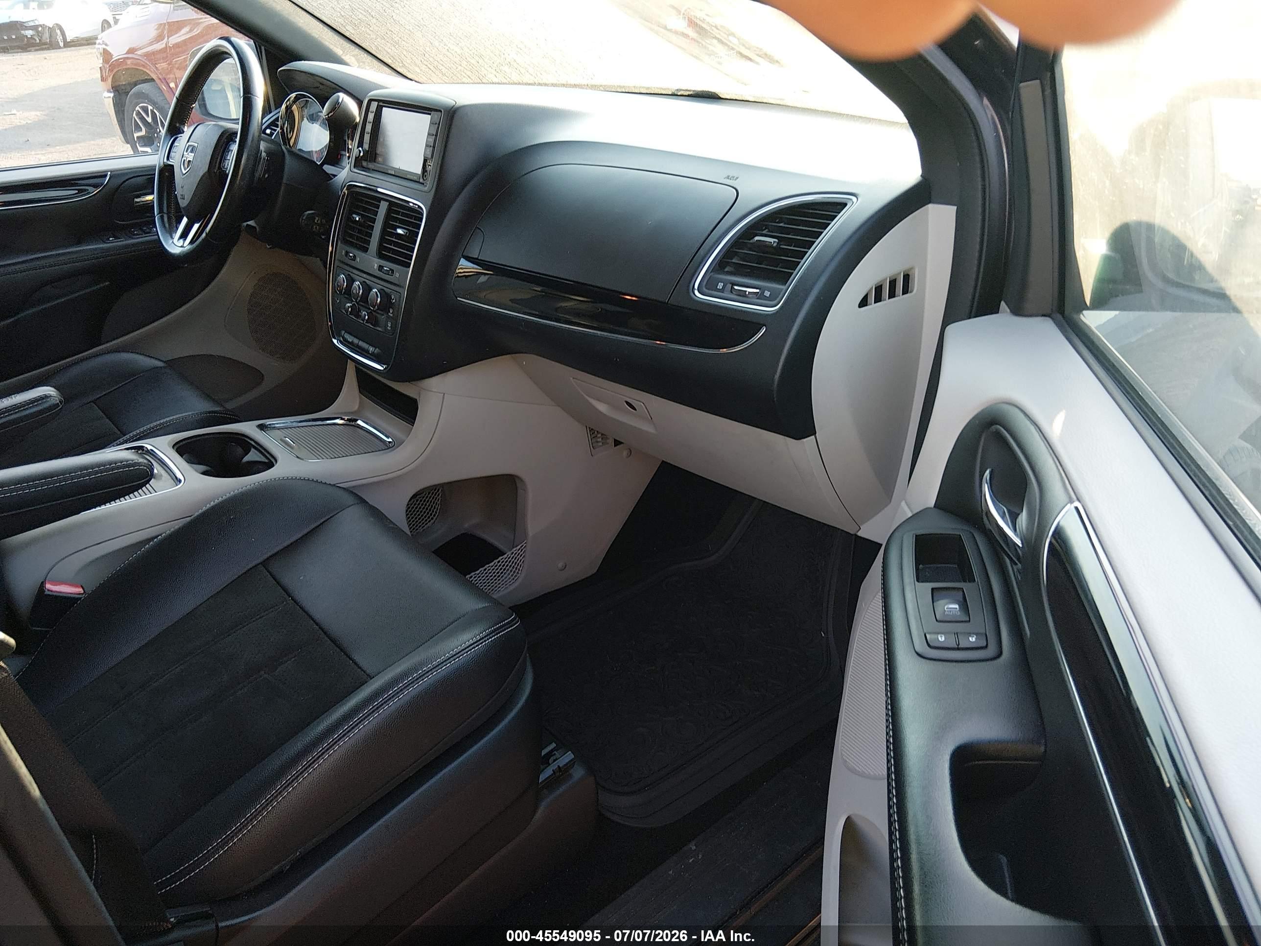 2019 DODGE GRAND CARAVAN SXT