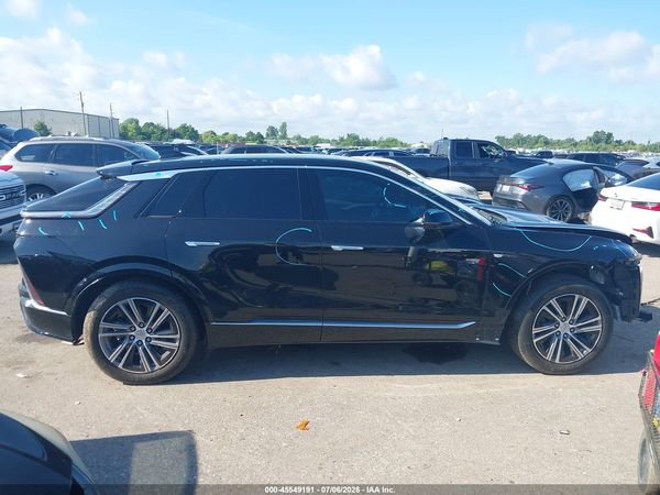 2024 CADILLAC LYRIQ LUXURY W/1SC
