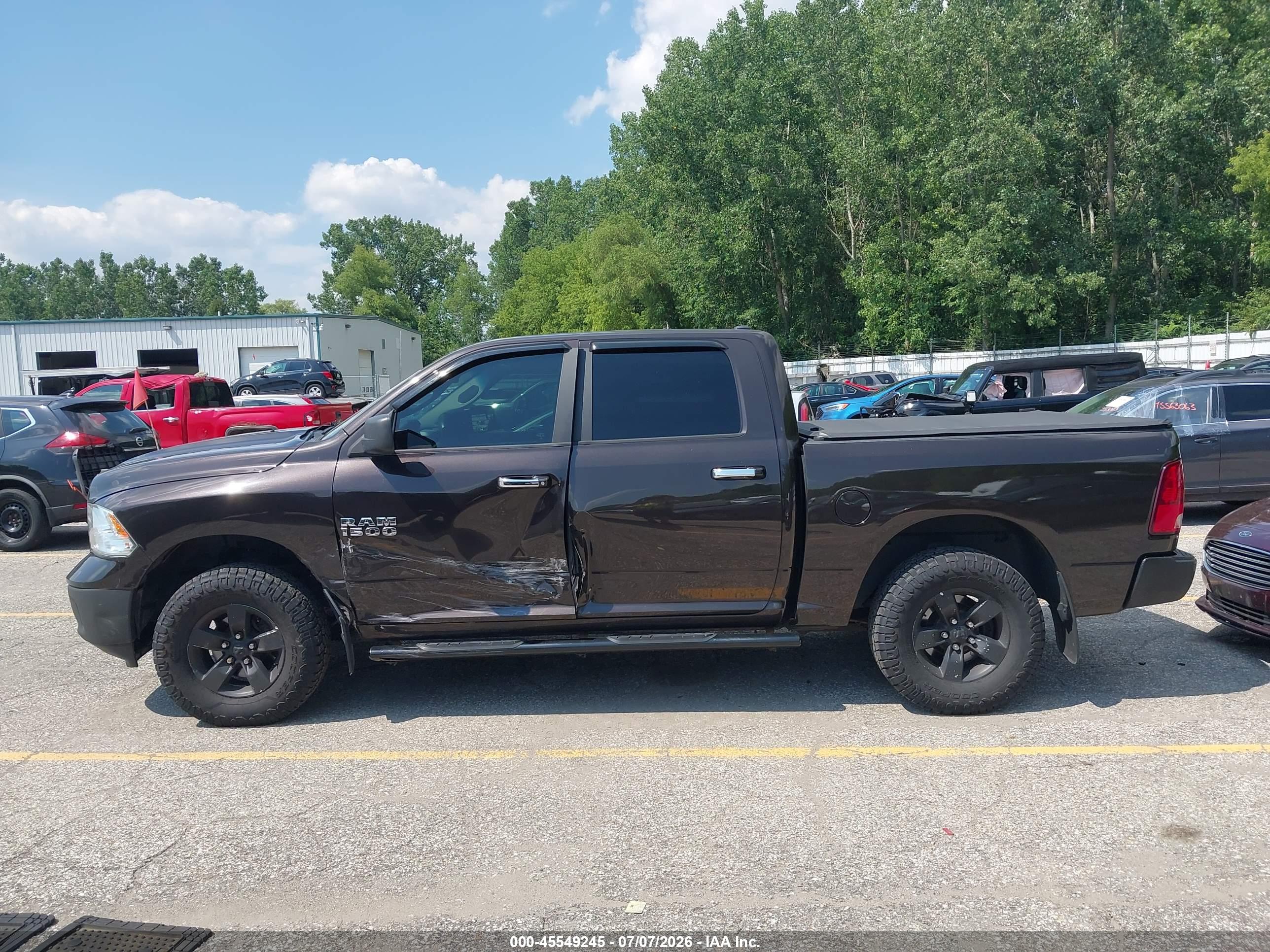 2017 RAM 1500 SLT