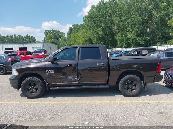 2017 RAM 1500 SLT