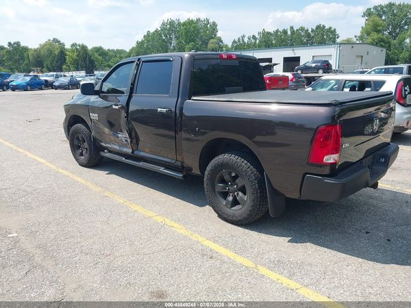 2017 RAM 1500 SLT