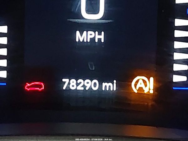 2021 CHRYSLER VOYAGER LX