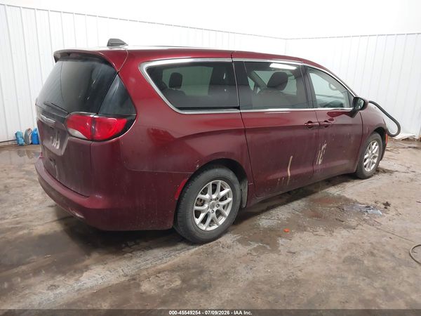 2021 CHRYSLER VOYAGER LX
