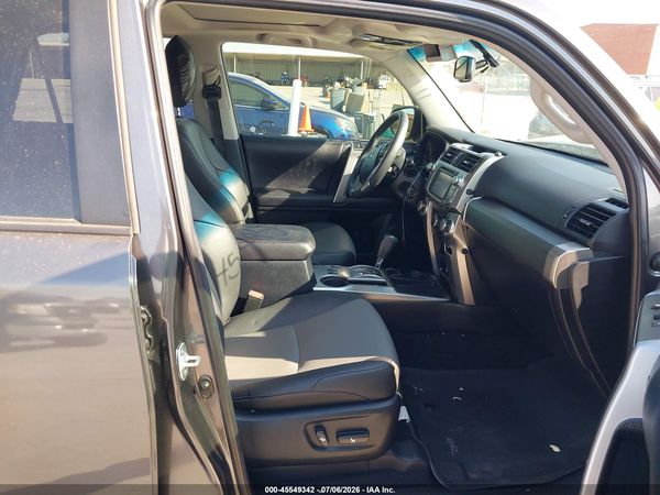 2019 TOYOTA 4RUNNER SR5 PREMIUM
