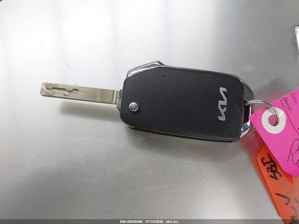 2024 KIA SELTOS LX