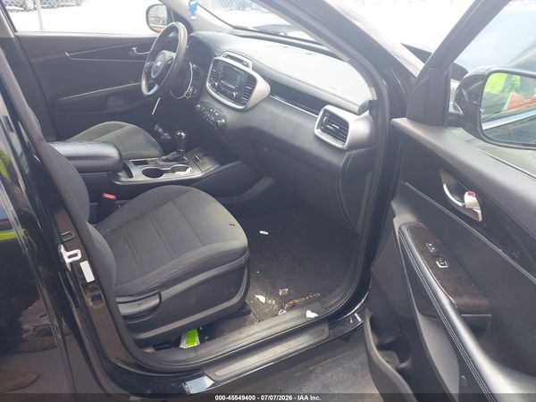 2017 KIA SORENTO 2.4L LX