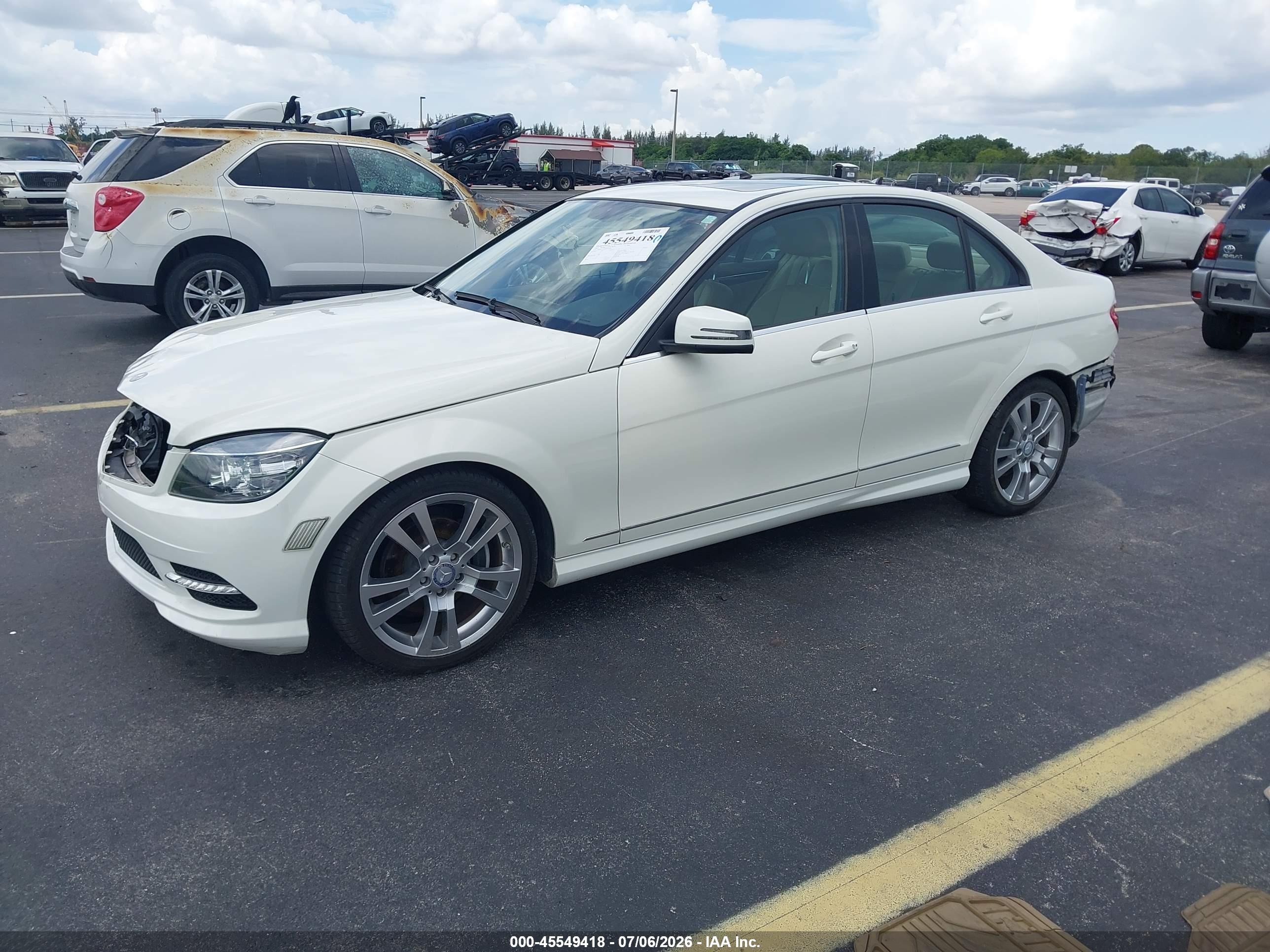 2011 MERCEDES-BENZ C 300 C300