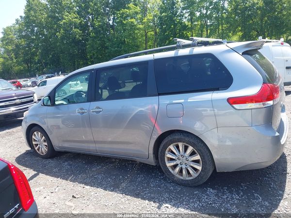 2012 TOYOTA SIENNA LIMITED 7 PASSENGER