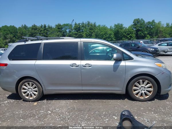 2012 TOYOTA SIENNA LIMITED 7 PASSENGER