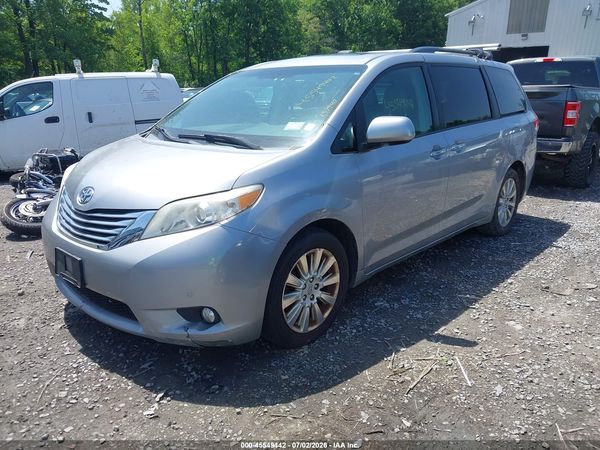 2012 TOYOTA SIENNA LIMITED 7 PASSENGER