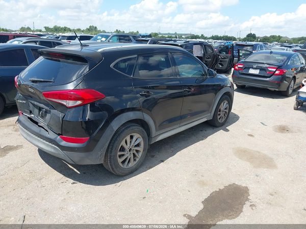 2017 HYUNDAI TUCSON SE