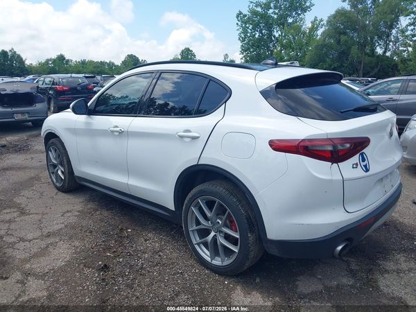 2018 ALFA ROMEO STELVIO SPORT AWD