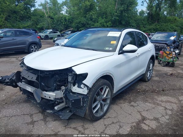 2018 ALFA ROMEO STELVIO SPORT AWD