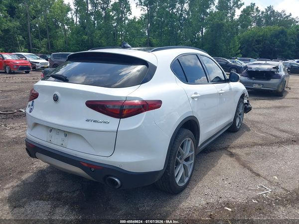 2018 ALFA ROMEO STELVIO SPORT AWD